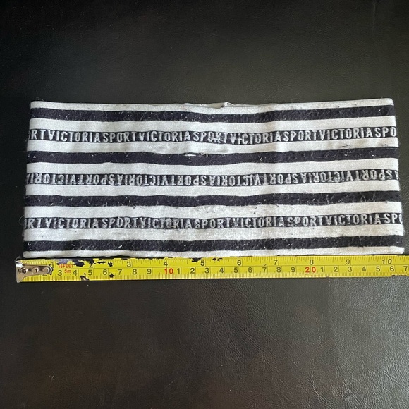 Victoria's Secret Other - Women’s Victoria’s Secret striped black & white logo waist compression band O/S